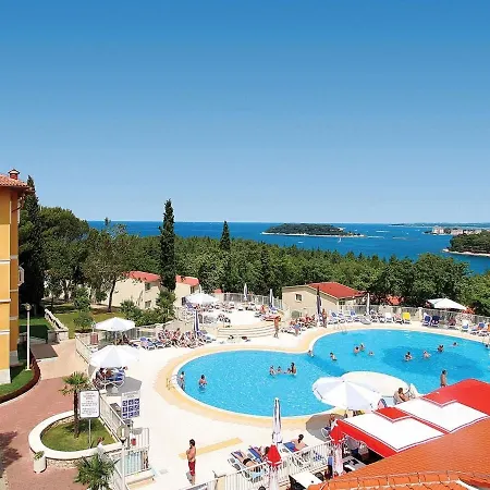 Luxury With A Microwave 2 5km From Historic Apartament